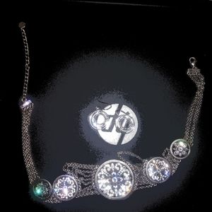 Round and round necklace with matching earrings